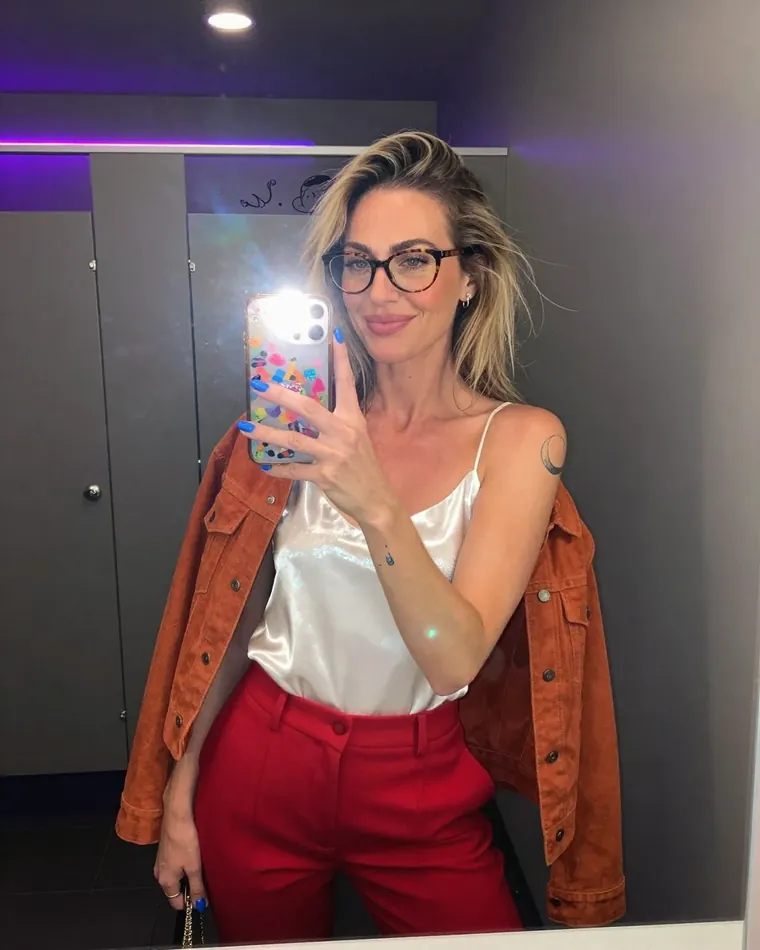 AmeliaJane (30) - Gowrie