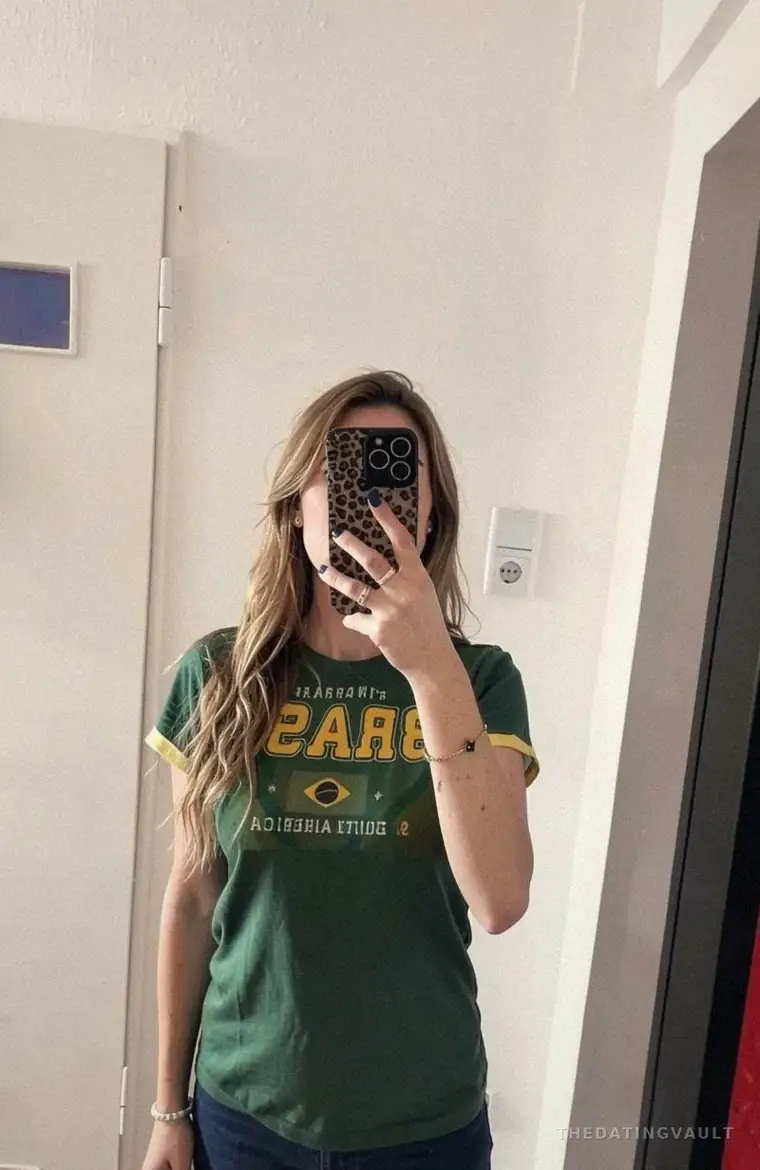 Casey (25) - Perth