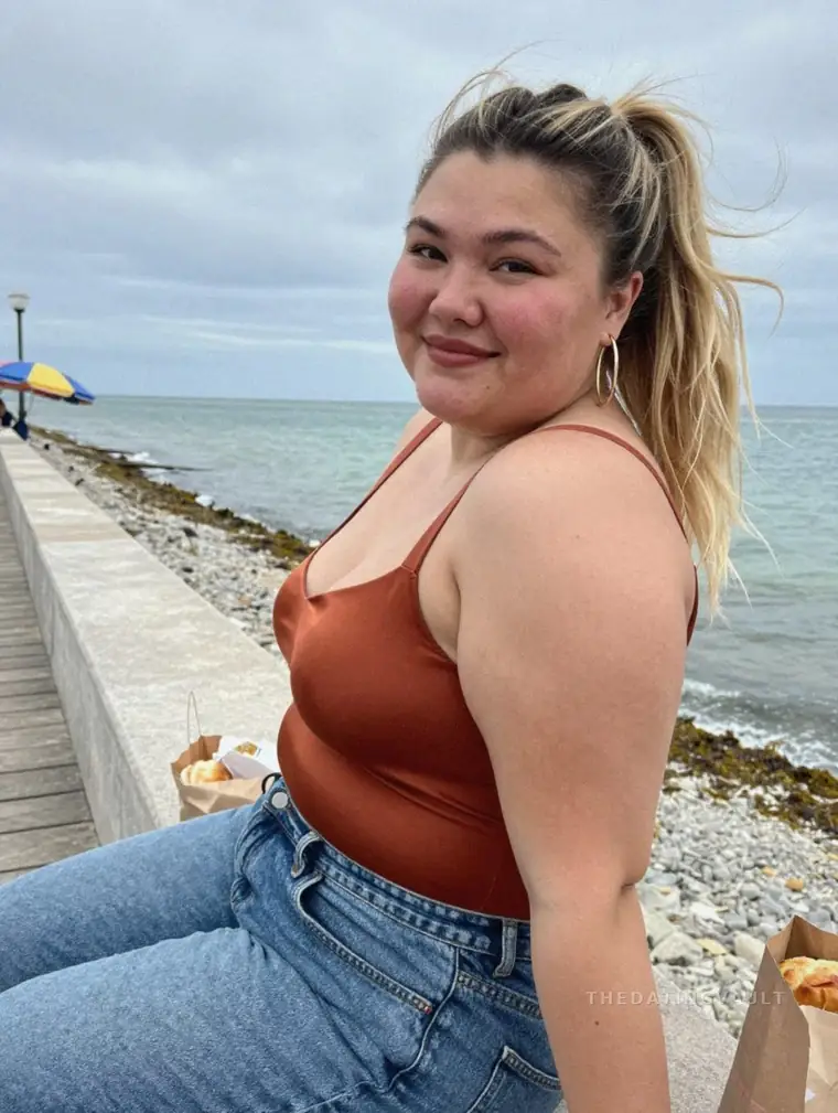 CheekyElla (25) - Stirling North