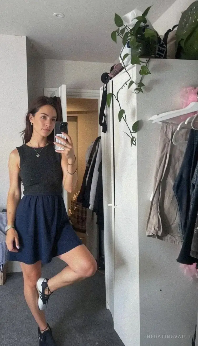 ChloeLee (25) - Romsey