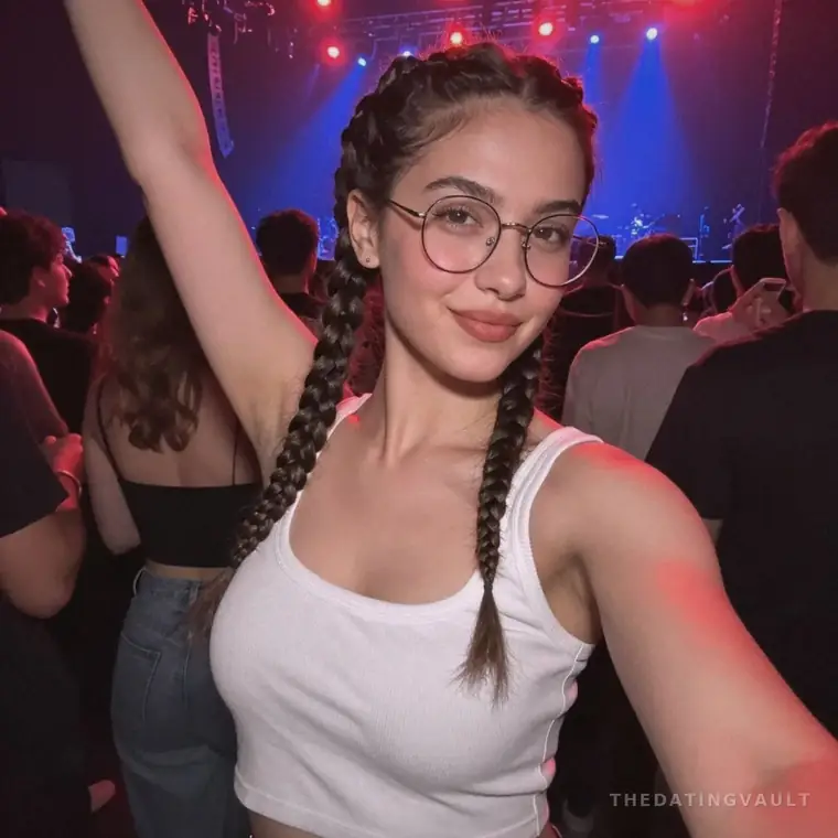 Danika98 (21) - Bamaga