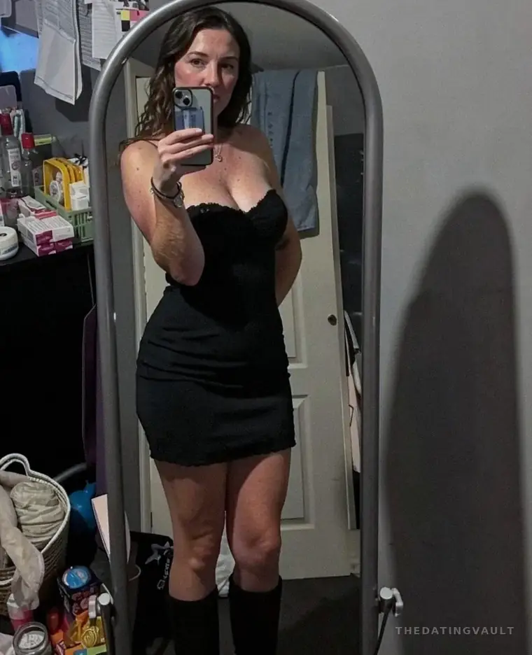 Kristy (30) - Morisset