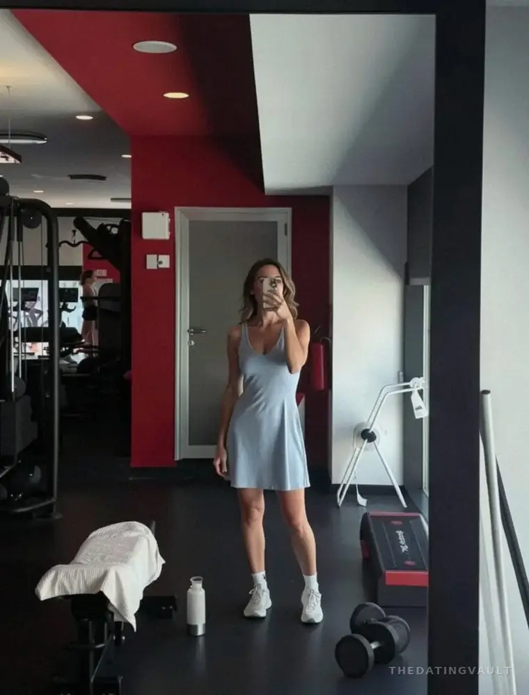 LittleLauren (25) - Hobart
