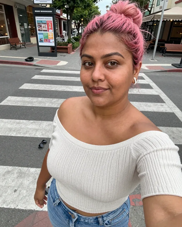 Lola (30) - Wagga Wagga