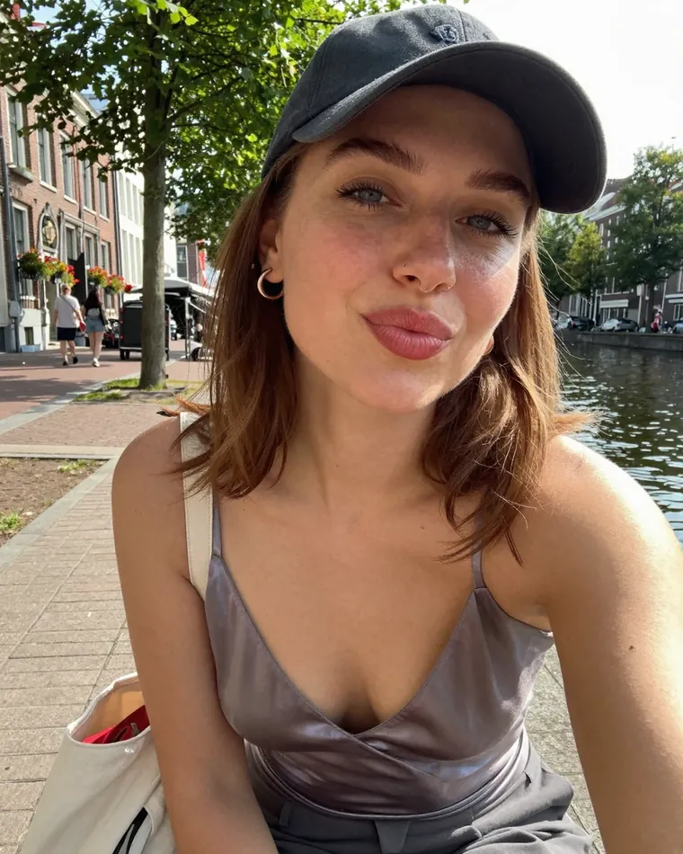 MaddyLee (25) - Yarram