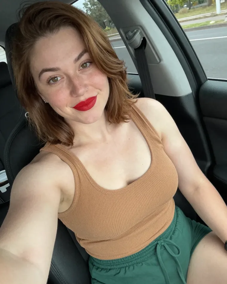 Mikayla (25) - Emu Heights