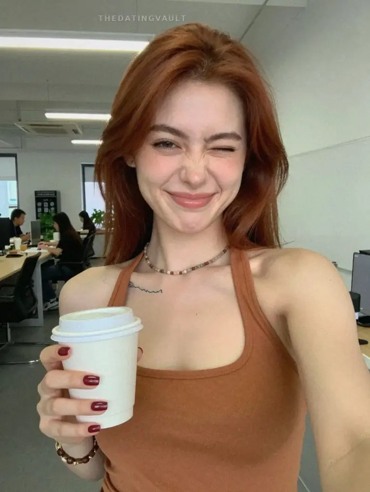 NicoleKobi (22) - Hocking