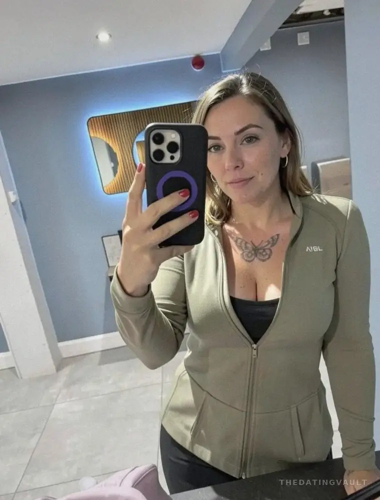 SmokyElise (30) - Rowville