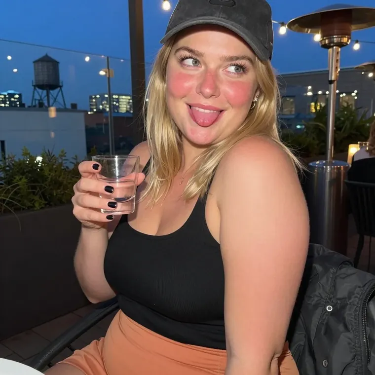 TianaAnn (25) - Parrearra